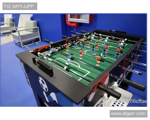 桌上足球比赛激情四射团队合作展现风采尽显竞技魅力与友谊精神